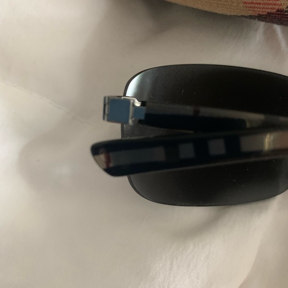 Burberry Rimless Sunglasses with case - Picture 12 of 14
